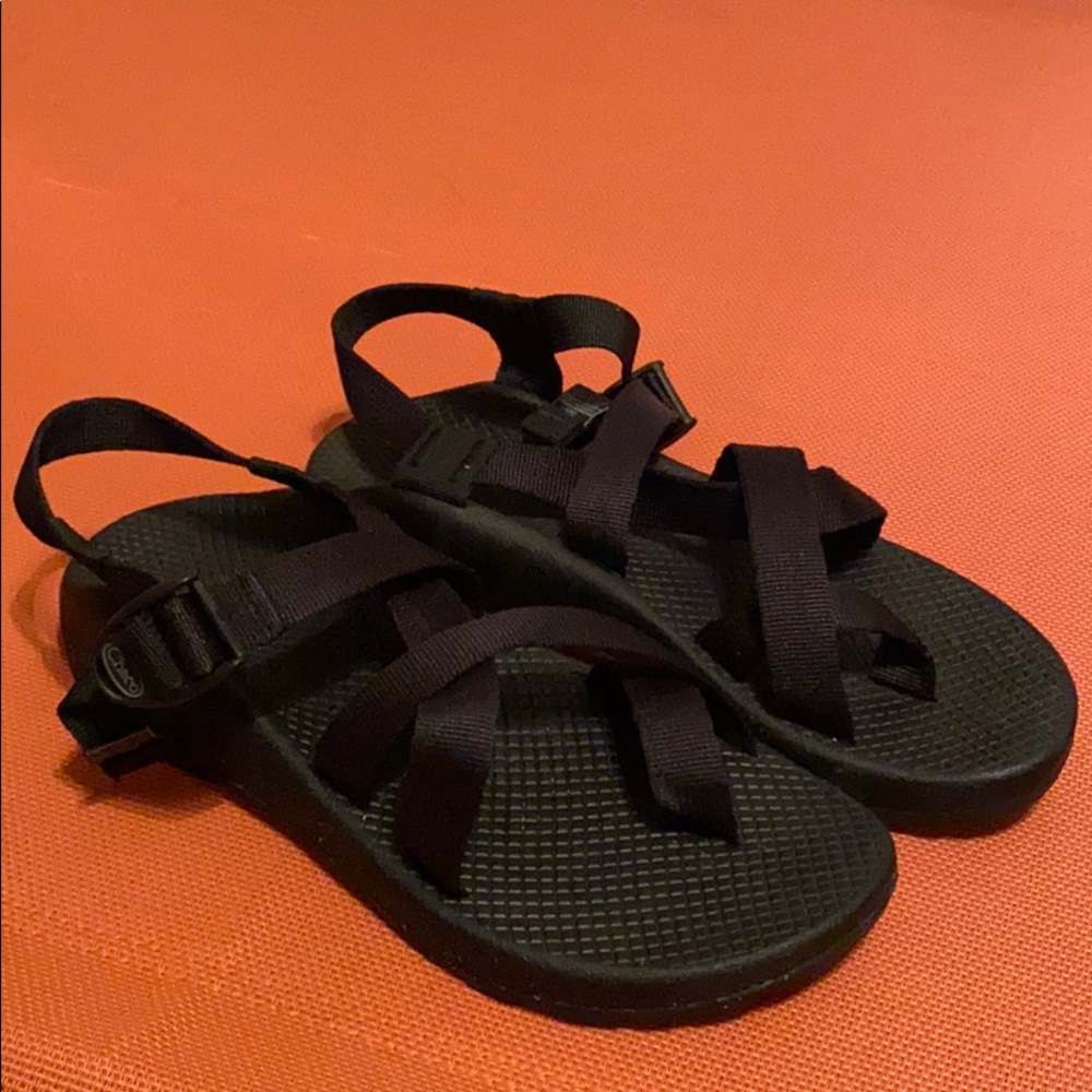 Women's Z/Cloud 2 chaco sandals worn once! Size 8
